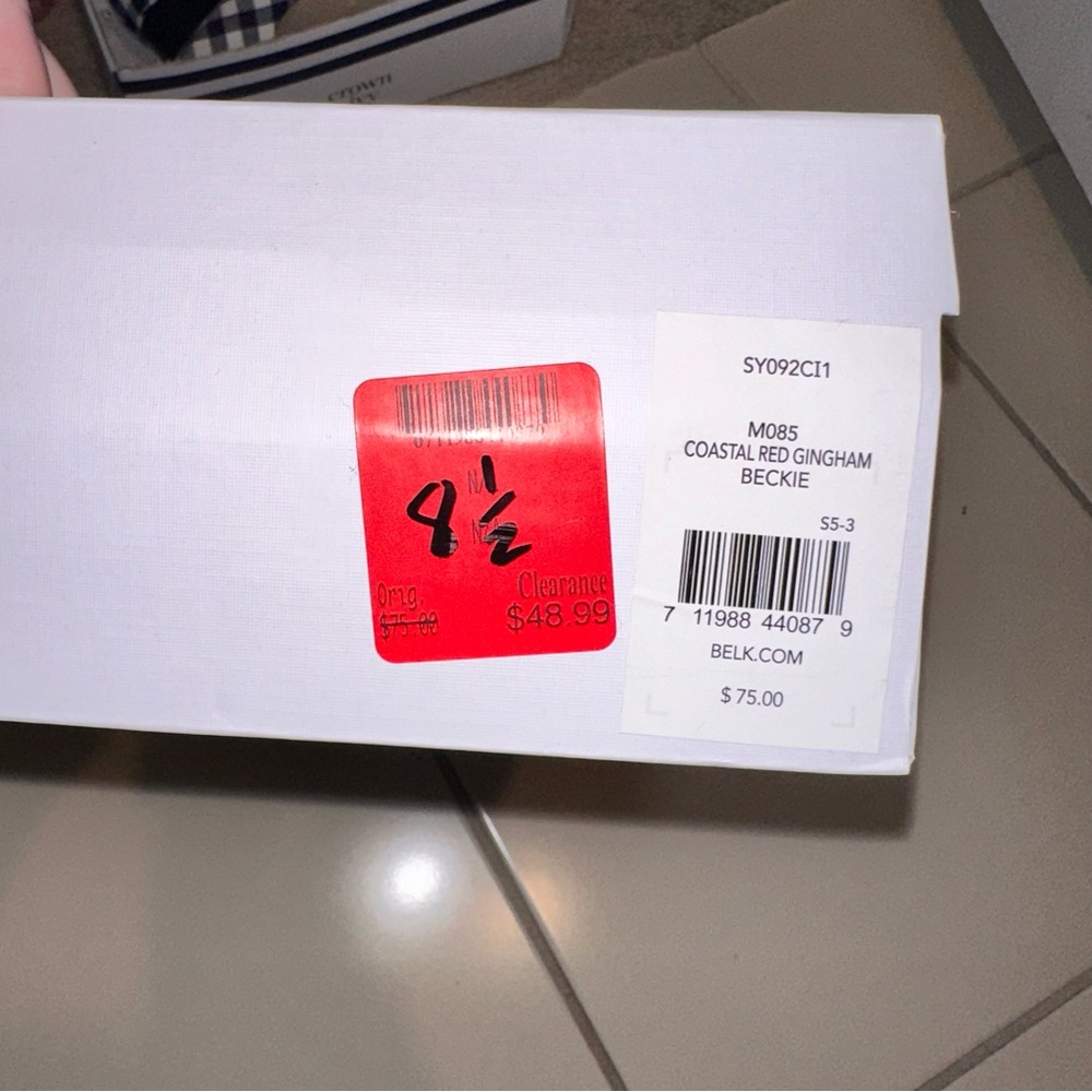 Red Shoes - Picture 5 of 5